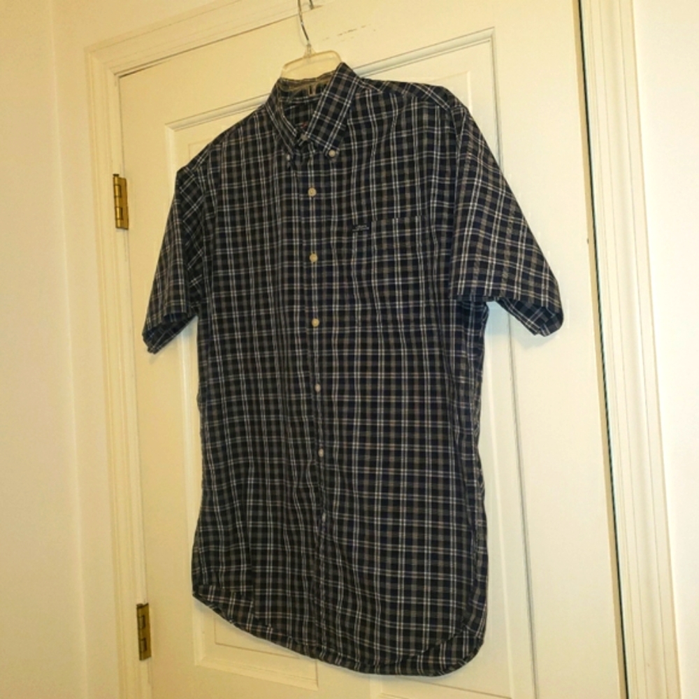 CHAPS short sleeve button down navy blue plaid, M